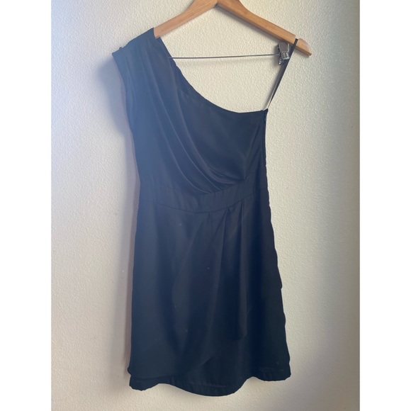 BCBGeneration | One Shoulder Pleated Black Mini Dress, Size 4 - Picture 3 of 12